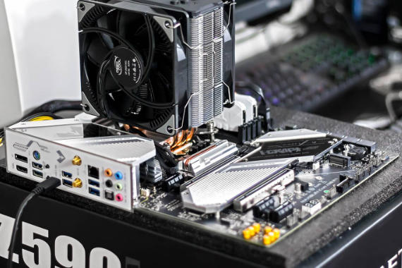 Z590⣺14+2+1๩ģ飬ΪƵƵ