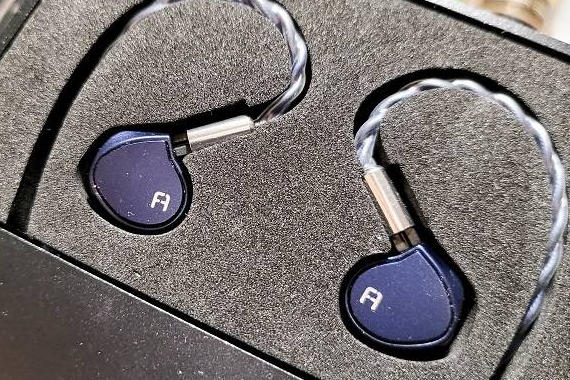 Ŀǰϲ콢ȦFAudio Dark SkyȦС