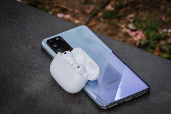 ȫ׿¶ҫEarbuds 3 ProƵϹ֮
