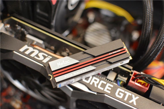ٶȸߴ7200MB/s ĸ߶PCIe4.0 SSD,ʿƾӰNV7000