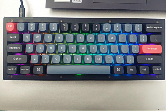 ÿװǵĸԣKeychron V4е