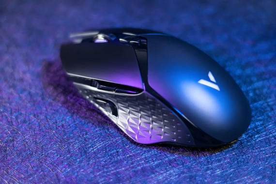 װV30W˫ģϷ⣺ȶٿؾ׼羺˦