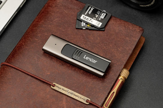 Чѡ񣬴ȶ٣Lexar׿ɳM900 USB3.1U