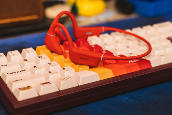 +Ӿ+ͨڣܶȫ˶ϿRunner Pro 4S