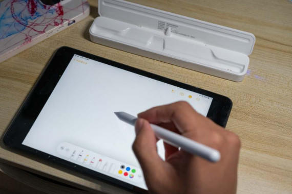 iPadʼǺͻ滭ʥPencil