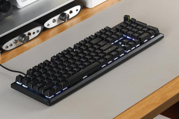 ̺K70 CORE RGBе̲ϷʵԵϣ