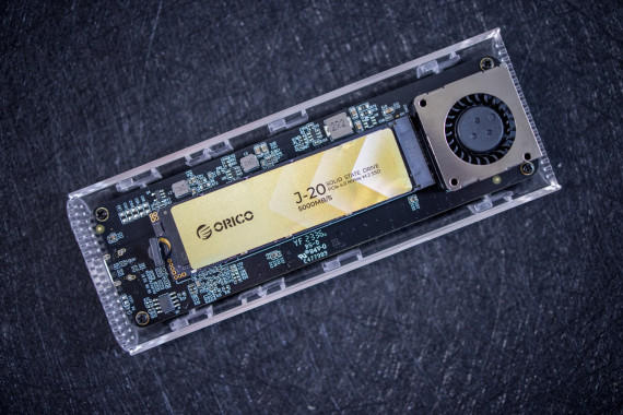 40Gbps¸٣J20 1T̬Ӳ̺USB4.0 M.2 NVMeӲ̺