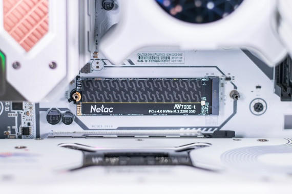 PCIe4.0ٶȡܵ¶ȣʿƾӰNV7000-t 2TB̬Ӳ