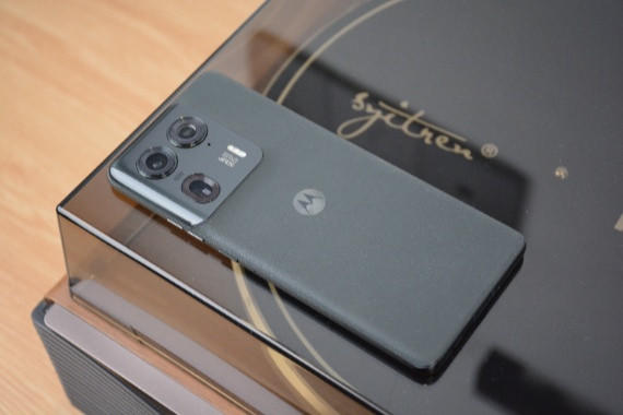 moto X50 Ultra⣺߼дƬģAIӦøڻ
