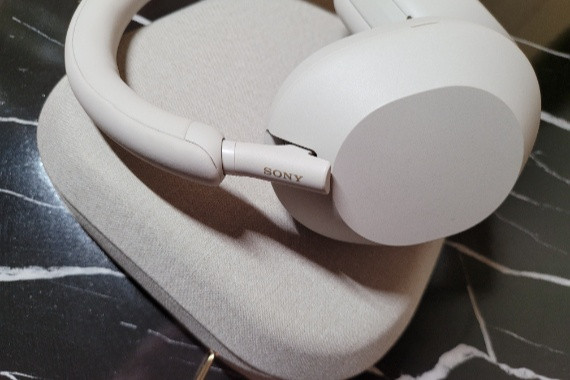 콢WH-1000XM5
