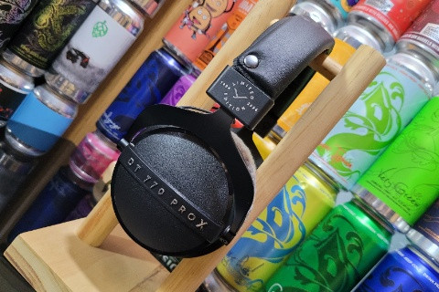 ţDT 770 PRO X