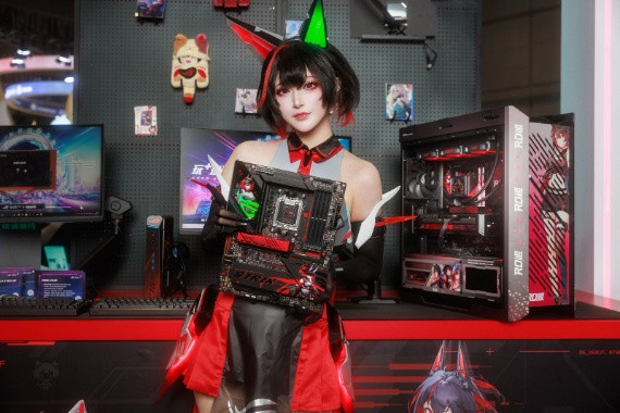 ROѩս˶аBWȫ㣬ROG+԰̫